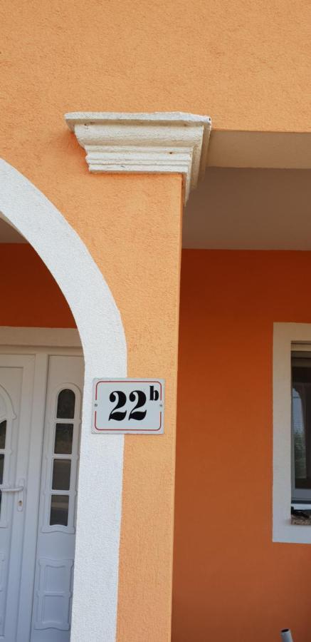 Apartmani Citrus Novigrad Filipac Exterior foto